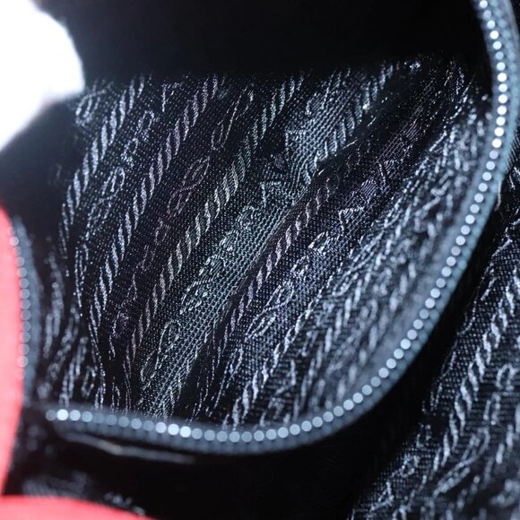 PRADA Shoulder Bag Nylon Red Auth 137444 - Picture 11 of 16